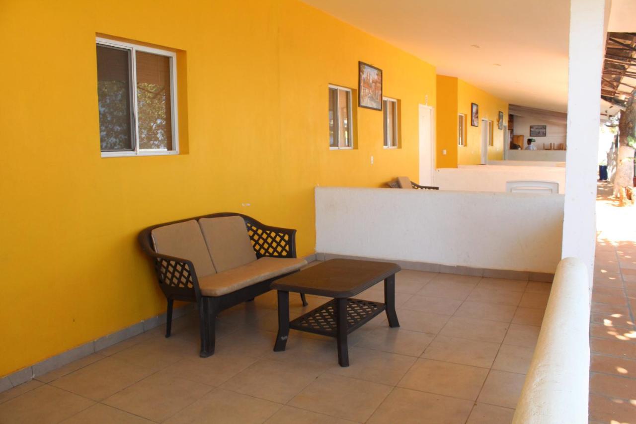 Hostal Y Restaurante Marsolie Sonsonate Exterior photo